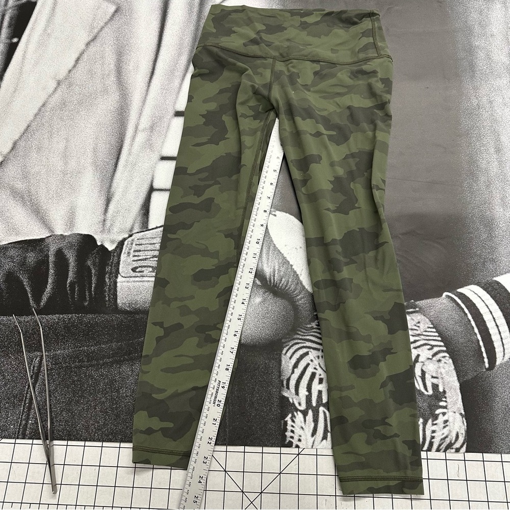 Lululemon sz 8 camo pattern leggings A14 - Picture 2 of 5